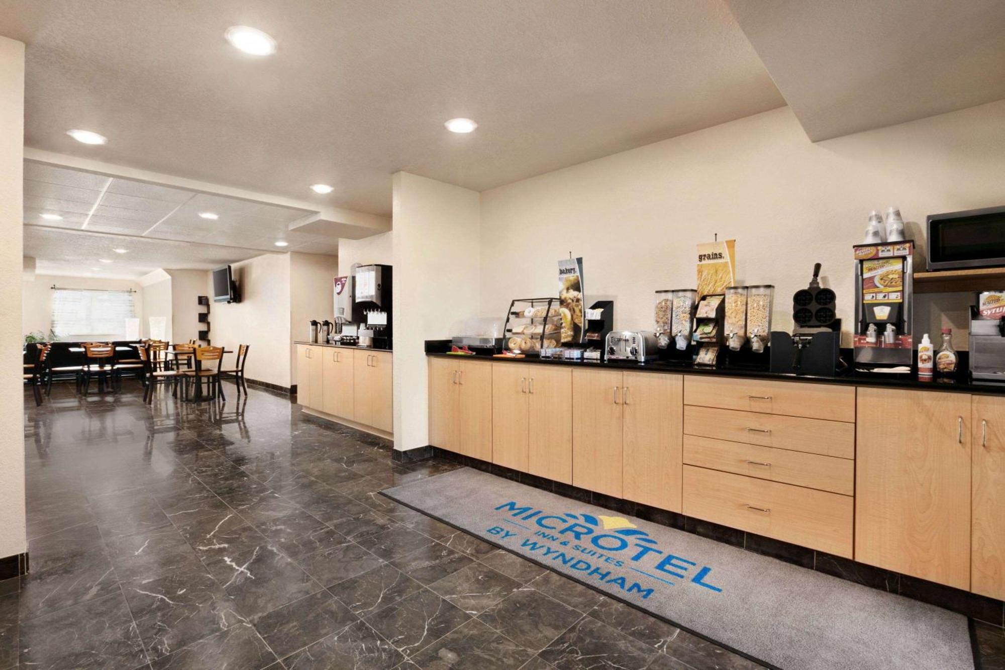 Microtel & By Wyndham Hotel Culpeper